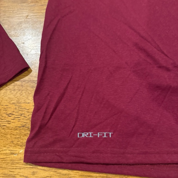Nike Mens Dri-Fit Legend LS Small Training Shirt Maroon 727980 610 New With Tags - Picture 2 of 8